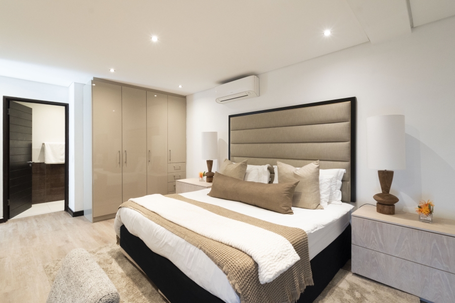 To Let 3 Bedroom Property for Rent in Green Point Western Cape